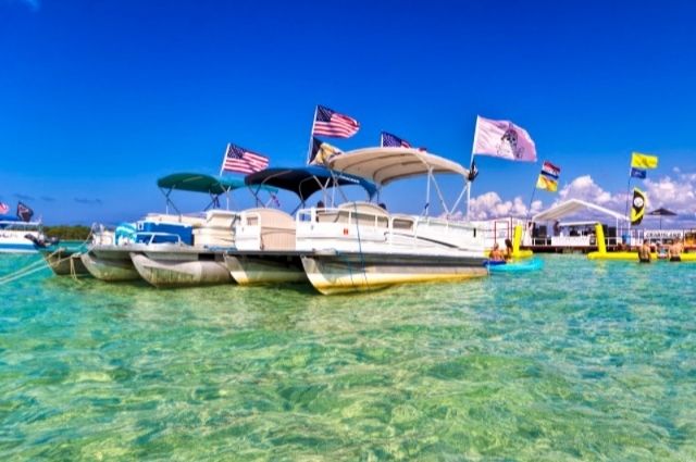 Crab Island boat rentals in Destin-FWB