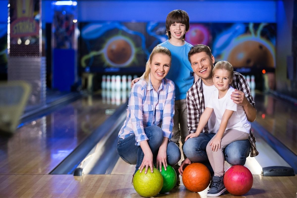 family bowling in Destin, Florida